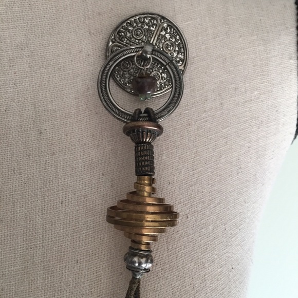 Hobo Artisan Pin - Picture 4 of 6